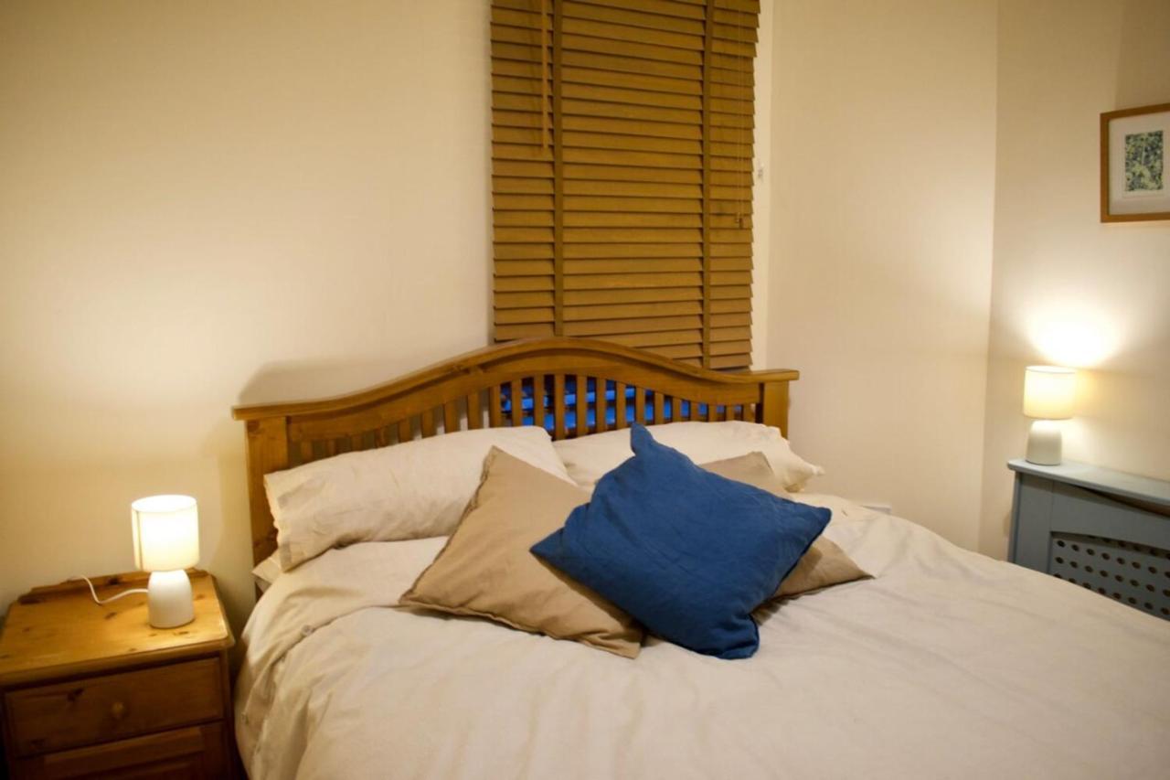 Newly Refurbed Home With Free Parking EDI Exteriér fotografie