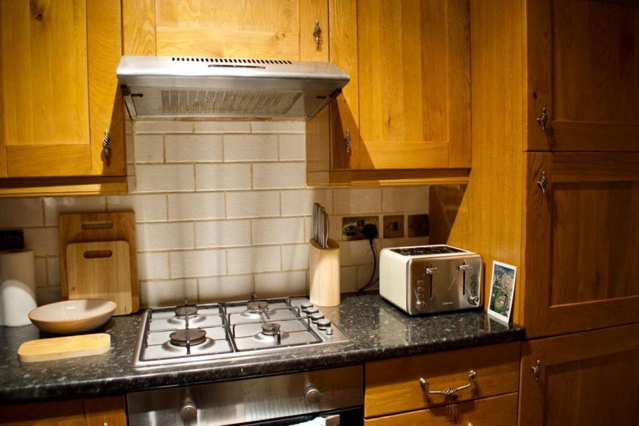 Newly Refurbed Home With Free Parking EDI Exteriér fotografie